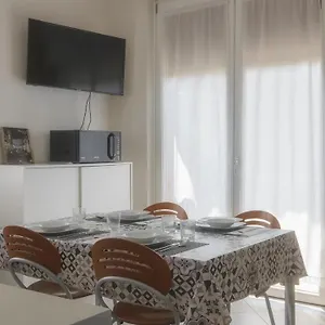 Casa Giuliari In Borgo Roma Vicino Policlinico Univr Fiera Appartamento