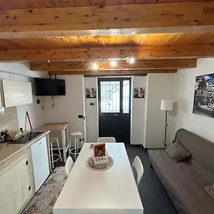 https://villa-la-casetta-di-rita.sicilyhotelsitaly.net
